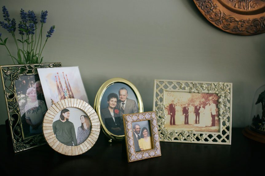 Cambridge Documentary Wedding Photographer displays photos of the bride's family.