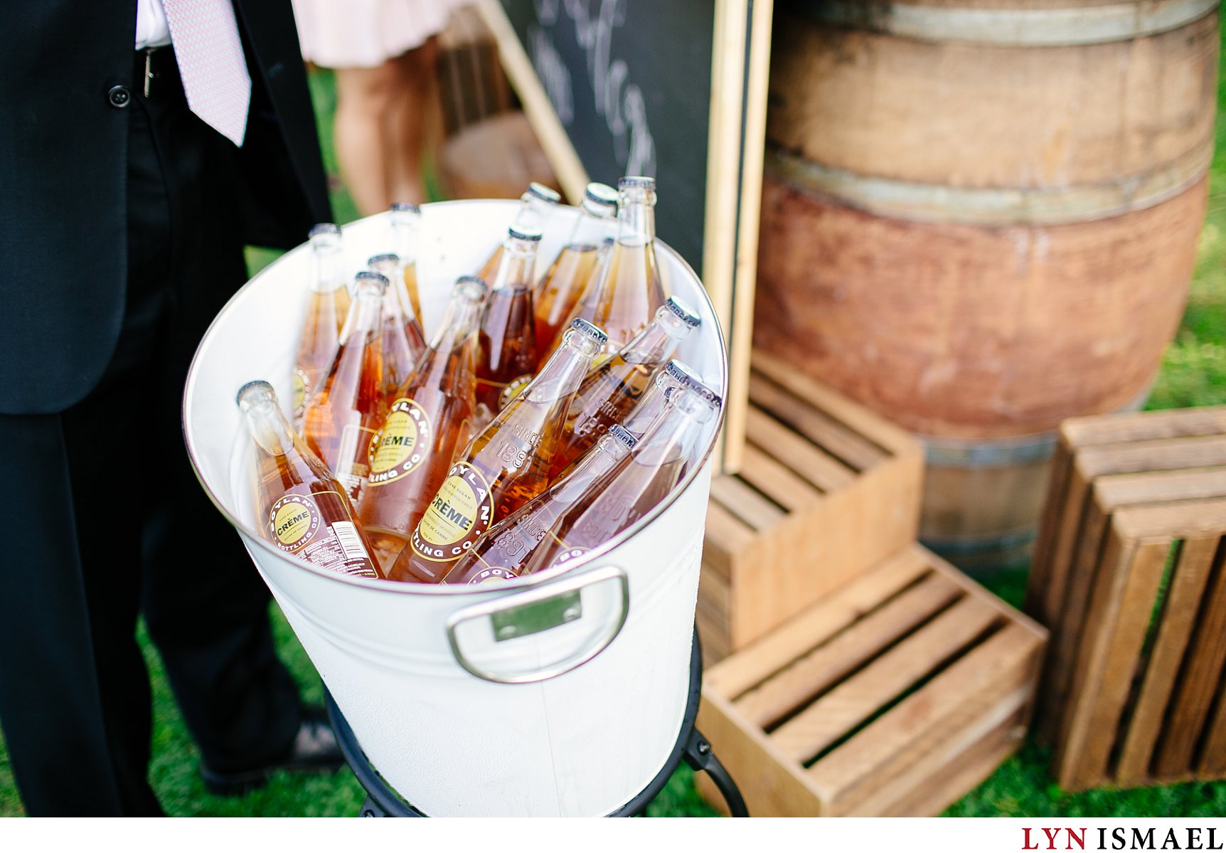 Refrshments served before a Holland Marsh Winery wedding ceremony