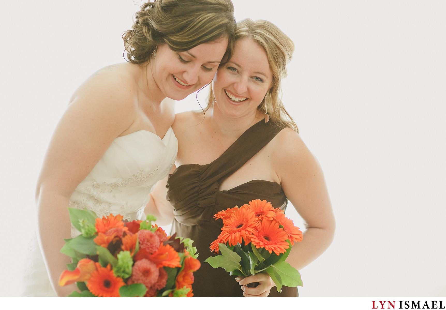 Sisters posing for Elora wedding photographer.