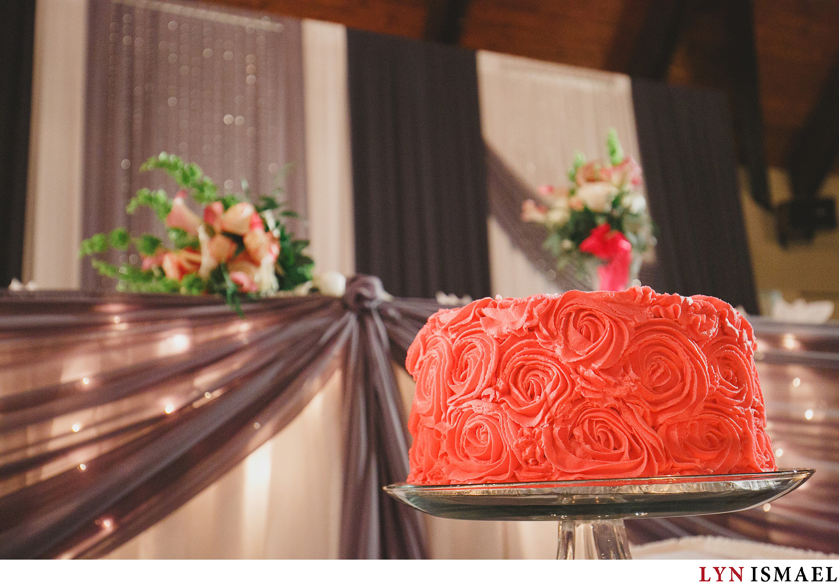 Pink cake at a wedding in Concordia Club