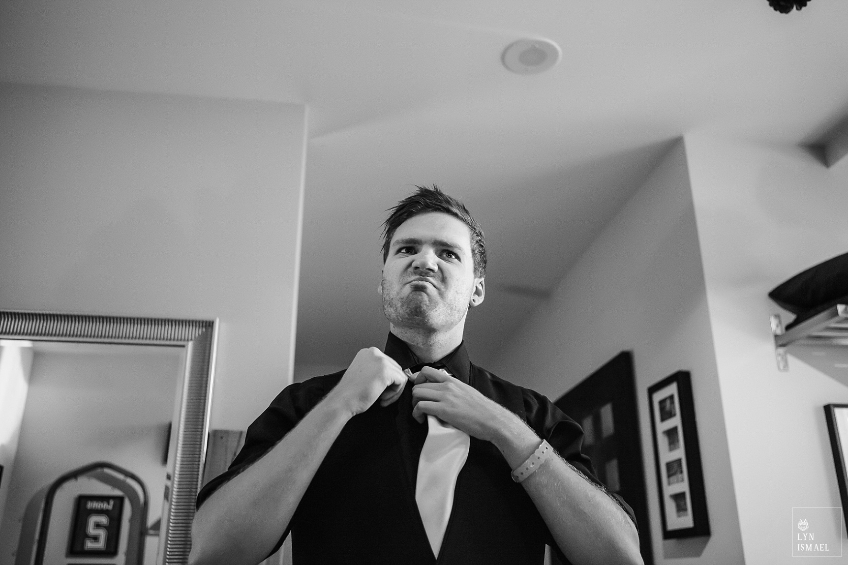 Groom gets ready for his Empire Sandy wedding in Toronto