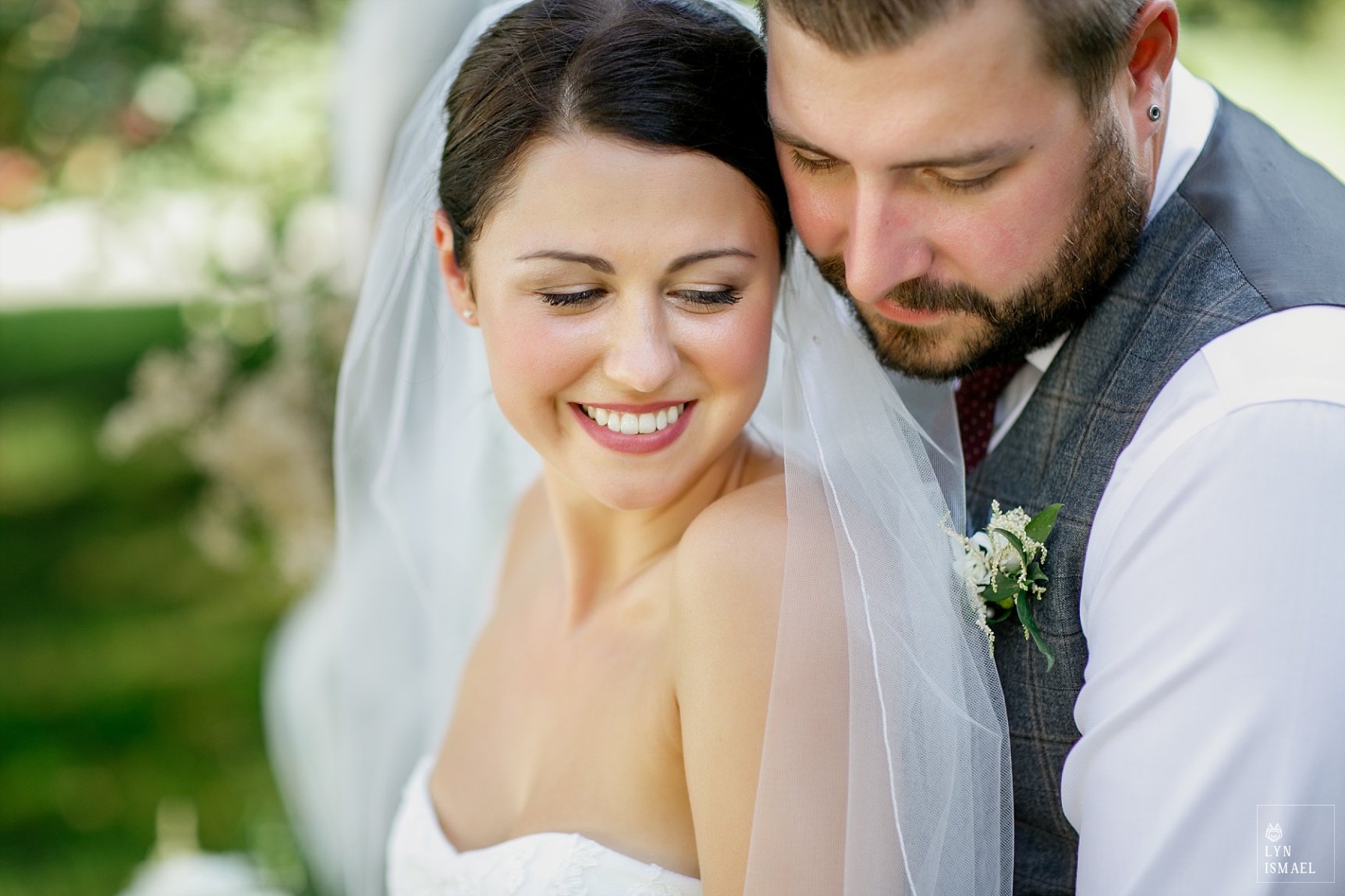 Portrait of the bride and groom in Steckle Heritage Farm